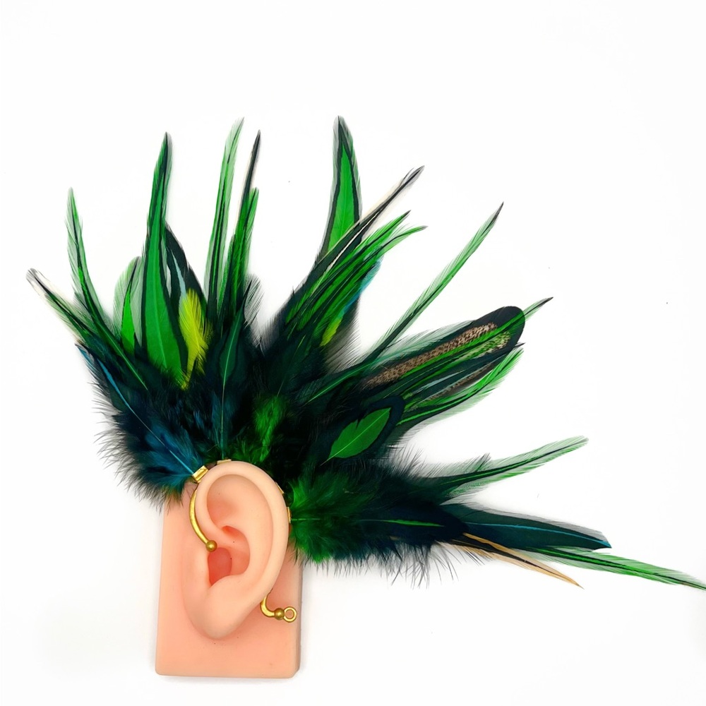 Black & Green Feather Ear Cuff - for the left ear, pierce free